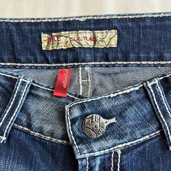 BKE Culture Woman’s Boot Fading, Withering, Jeans SZ 29 - Picture 5 of 10